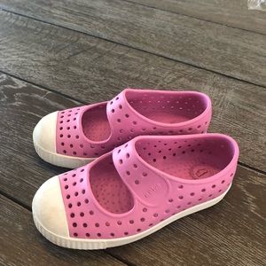 Pink size 9 native shoes